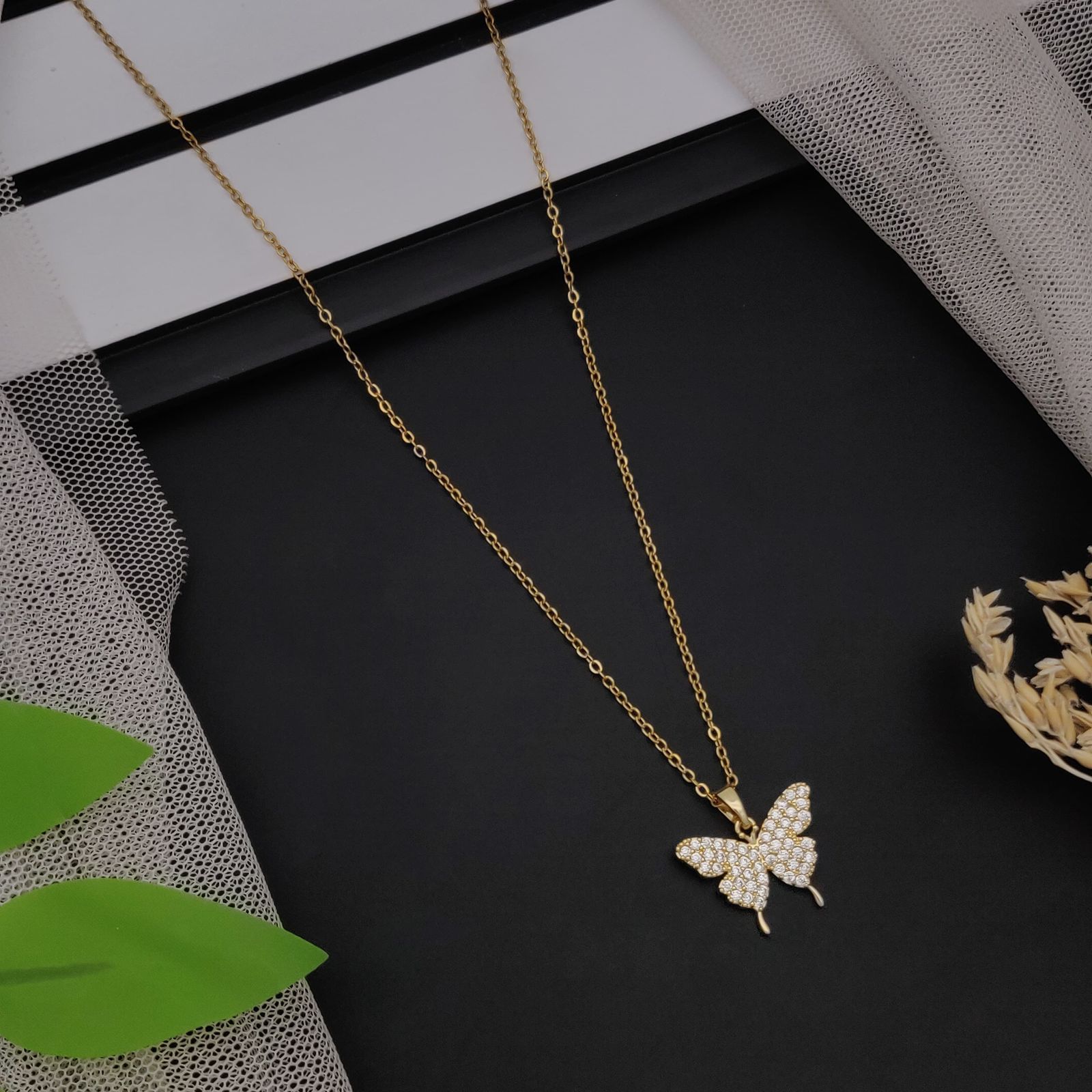 Necklace Collection Adhiraa M'nore